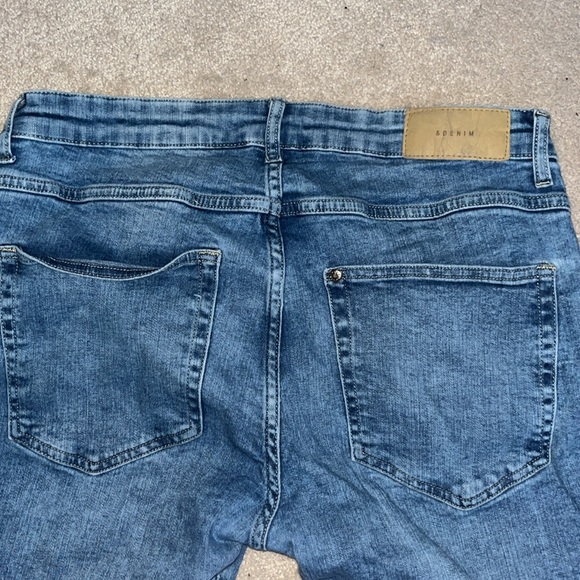 Light blue skinny jeans H&M, 34L, stretchy - Picture 6 of 7